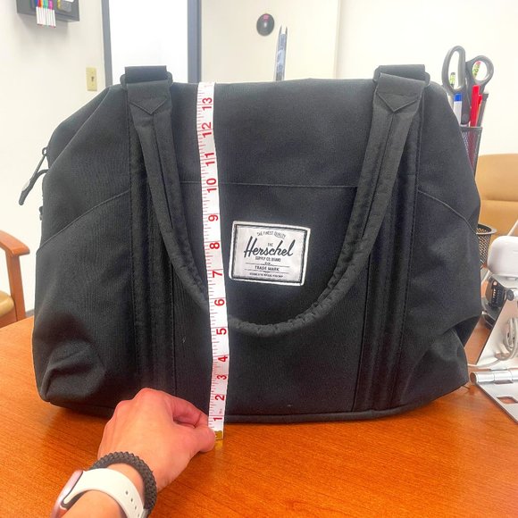 Herschel Strand Shoulder Bag - Picture 1 of 3